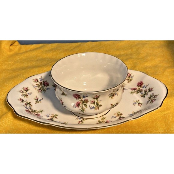 Vintage Royal Albert Winsome Large Open Sugar Bowl/Tray Rose Buds Pink Red 1966 - Picture 1 of 7